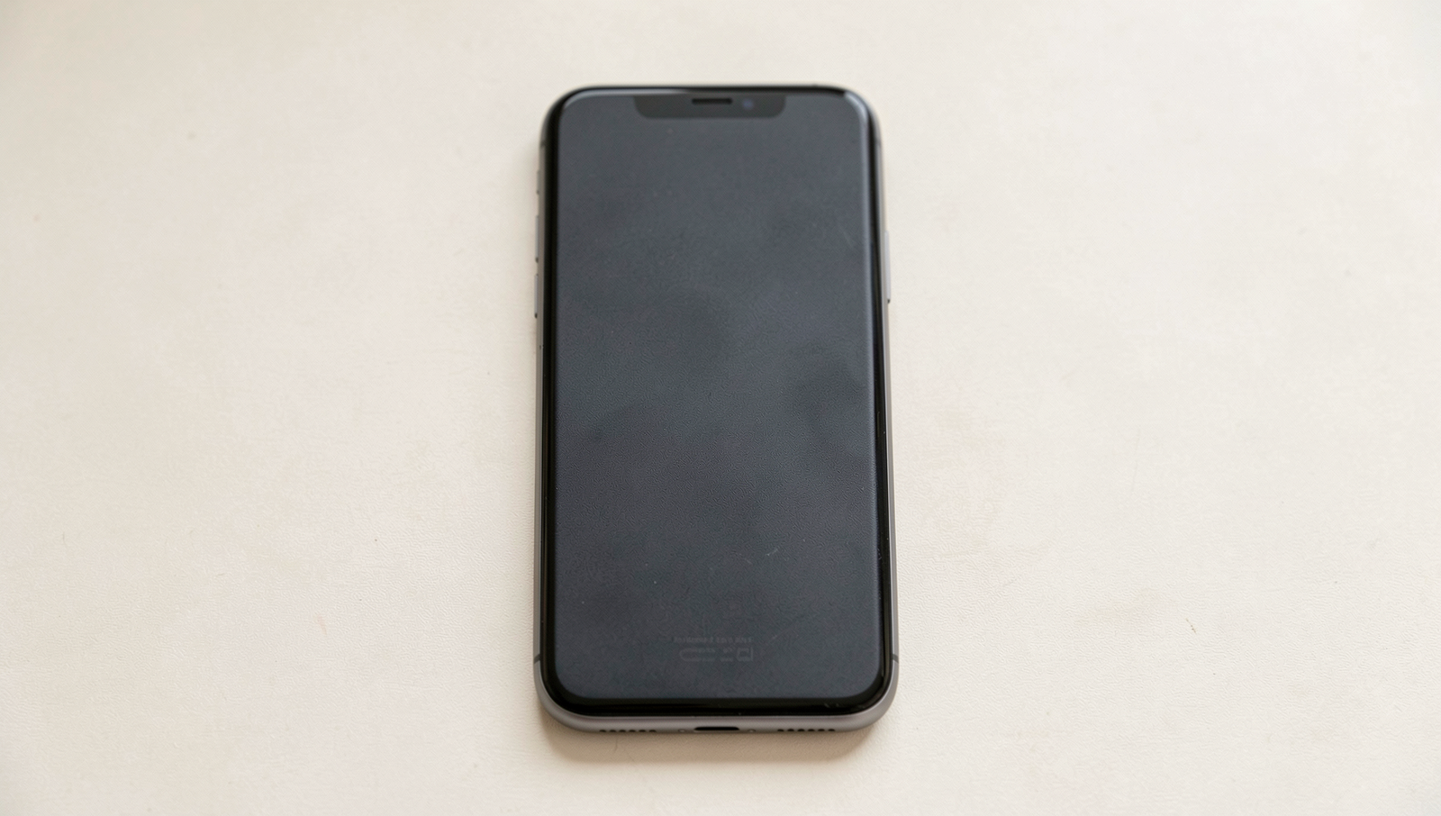 Diagram illustrating phone functionality without GPS, highlighting alternative location methods.
