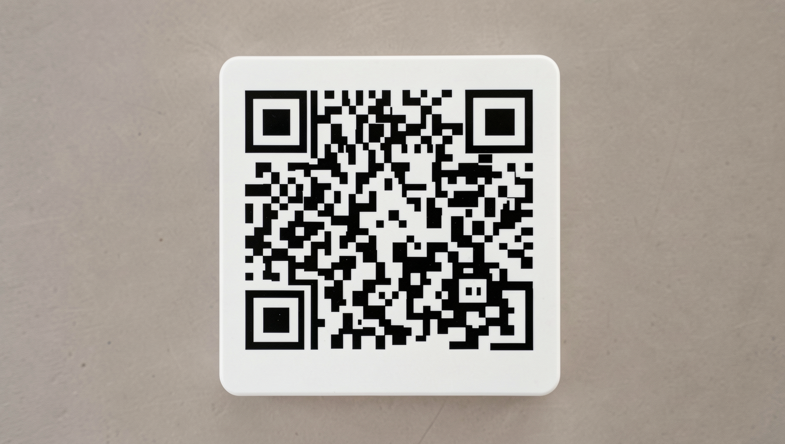 Detailed diagram explaining the technology behind QR codes with clear visuals.